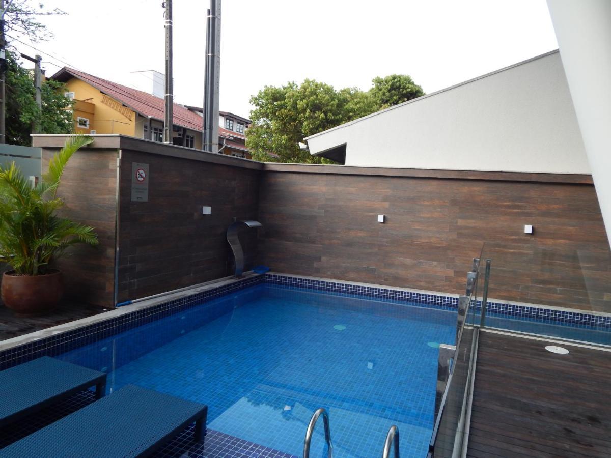 Apto. Novo e decorado. Bombinhas Exterior foto