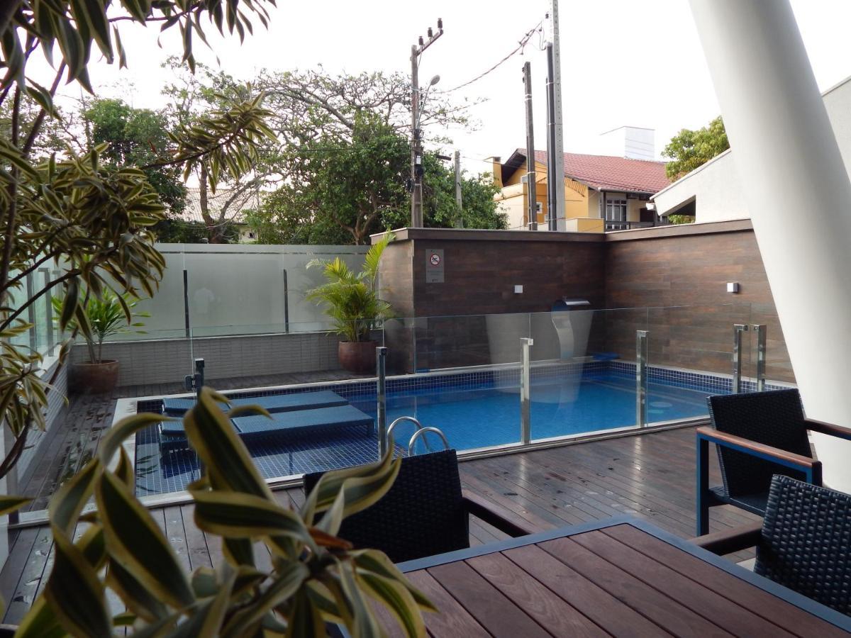 Apto. Novo e decorado. Bombinhas Exterior foto