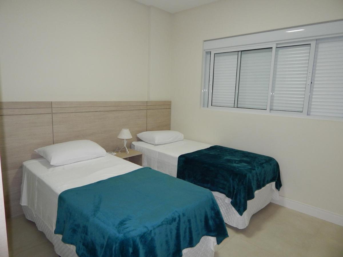 Apto. Novo e decorado. Bombinhas Exterior foto